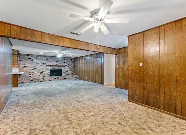 Foto del edificio - 1013 Meadowlark Ln