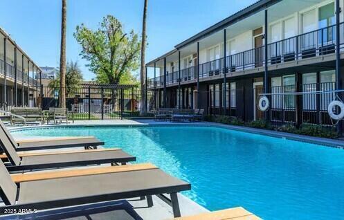 Building Photo - 2339 W Northern Ave