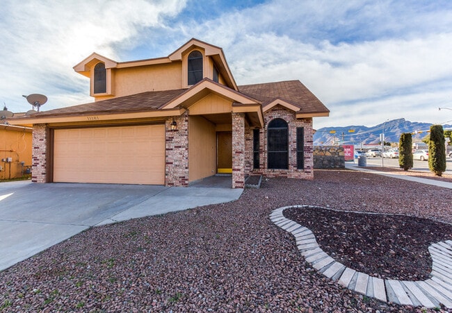 Building Photo - Prestigious Tri Level Home on East Side