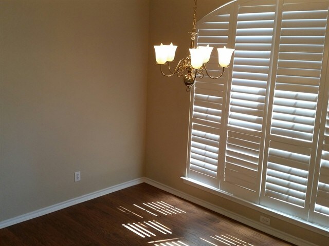 Foto del edificio - 909 Remington Dr