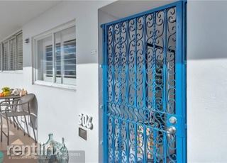 Building Photo - 1 br, 2 bath House - 333 Sunset Dr Apt 306