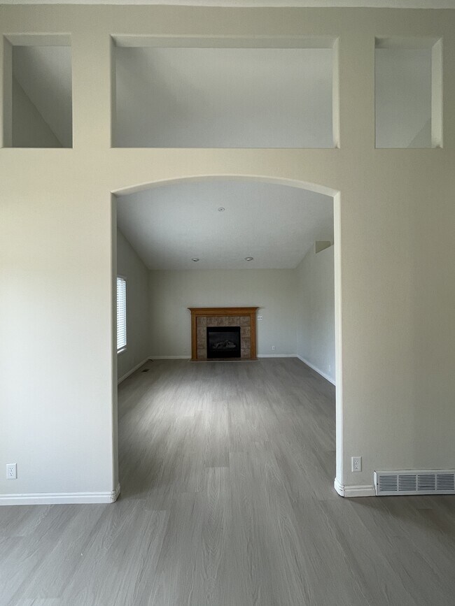 Foto del edificio - 134 Lakeview Dr