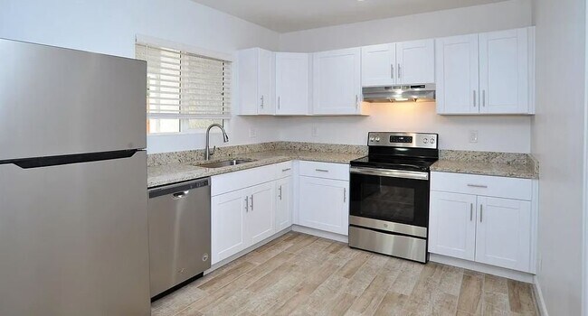 Foto del edificio - 3318 E Presidio Rd