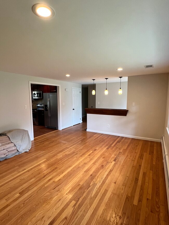 Building Photo - 25 Lexton Dr