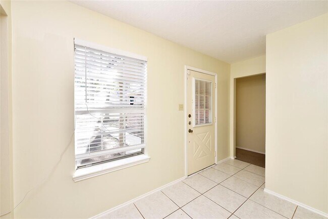 Foto del edificio - 69 Hickory Oak Dr