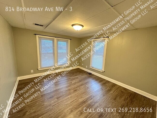 Foto del edificio - 814 Broadway Ave NW