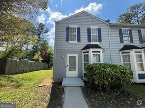 Building Photo - 3461 Kingswood Run