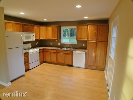 Building Photo - 2 br, 1 bath Duplex - 10972 Mountain Ash A...