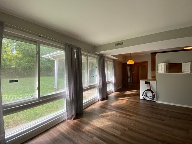 Foto del edificio - Easy Access to I-244