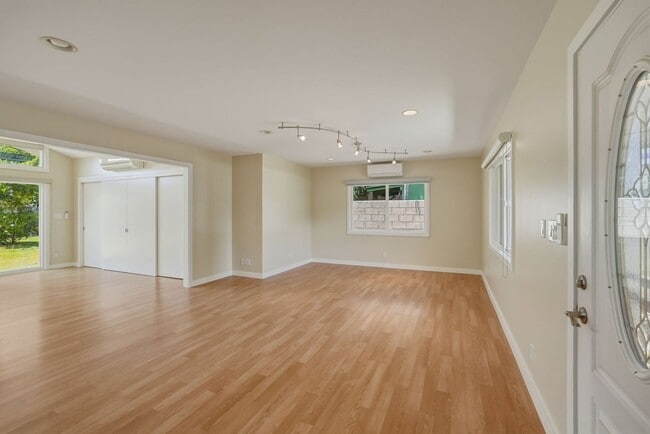 Building Photo - 260 Kailua Rd