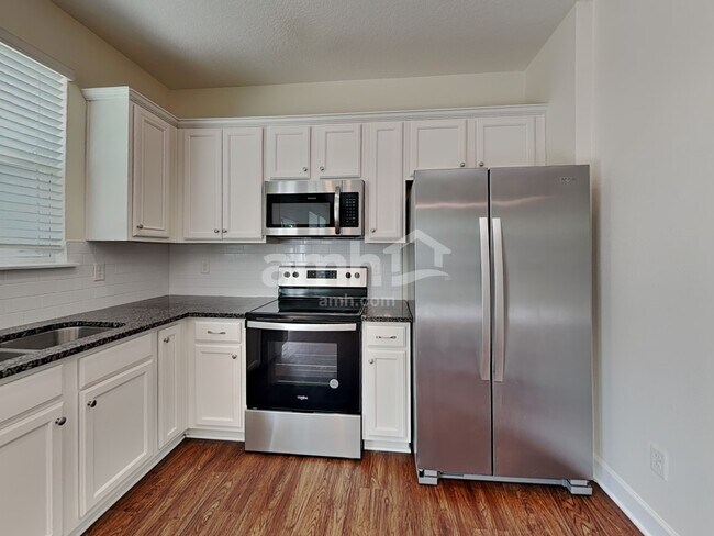 Foto del edificio - 10323 Marsh Edge Ct
