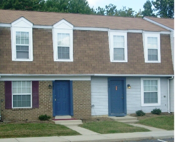 Building Photo - Carroll Laplata Village