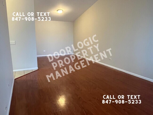 Foto del edificio - 1127 Silverstone Dr