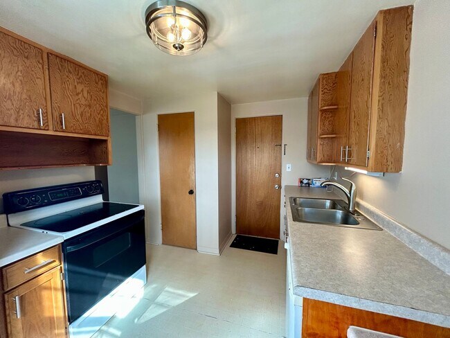 Foto del edificio - 303 W 34th St