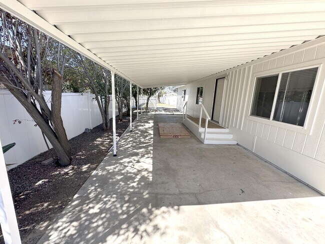 Building Photo - 32935 Wildomar Rd