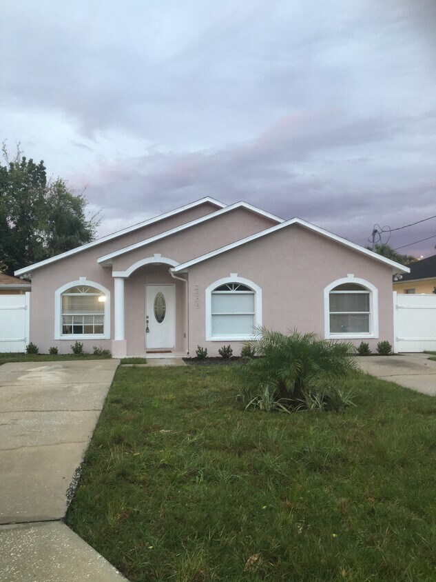 Foto principal - 2505 W Aileen St