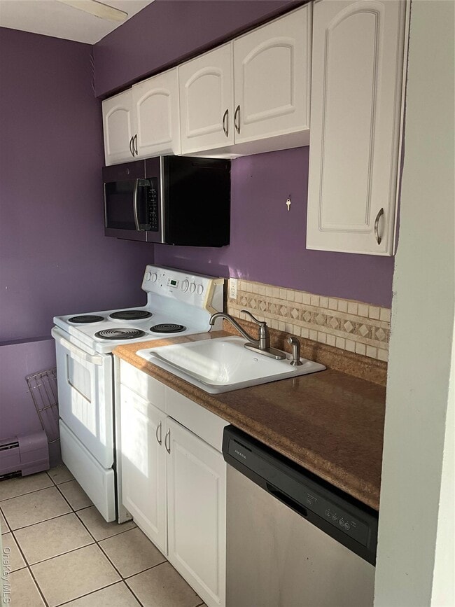 Building Photo - 30 Peddler Hill Rd