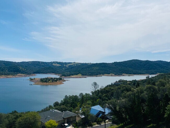 Foto del edificio - Spectacular View of Folsom Lake