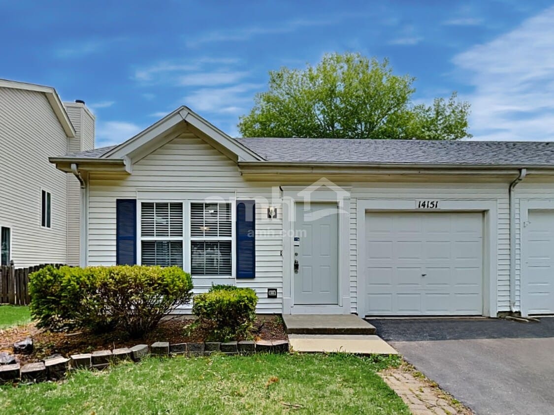 Primary Photo - 14151 S Napa Cir