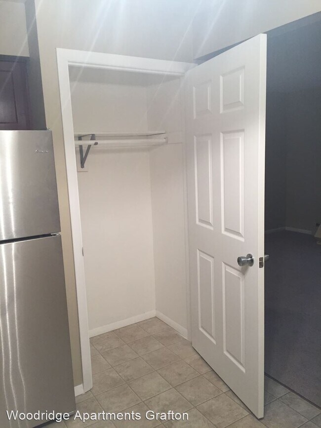 Foto del edificio - 1113-1233 Woodridge Dr