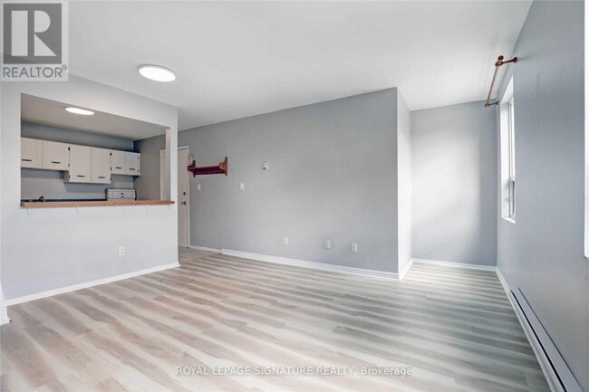 Building Photo - 937-937 Danforth Ave