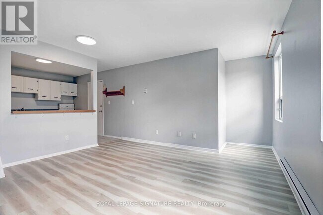 Photo du bâtiment - 937-937 Danforth Ave