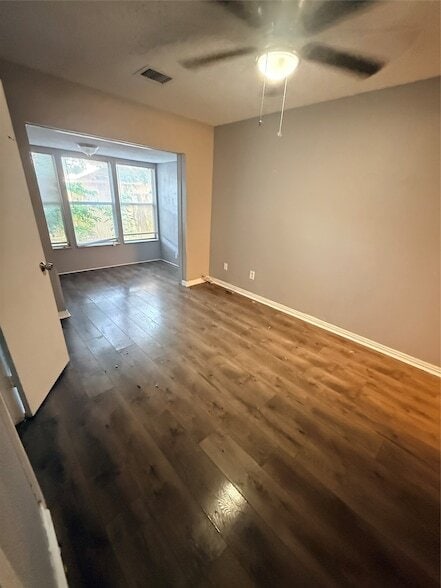 Building Photo - 723 Pebble Beach Dr