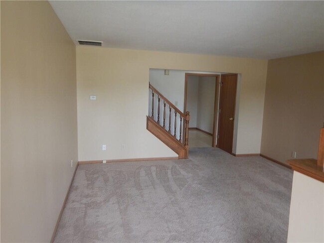 Building Photo - 996 Timber Creek Ln