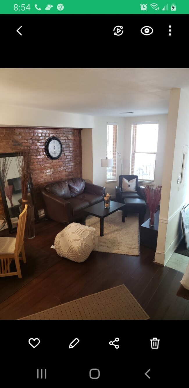Foto del edificio - 126 Bates St NW
