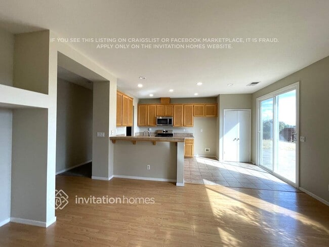 Building Photo - 573 Silver Saddle Dr