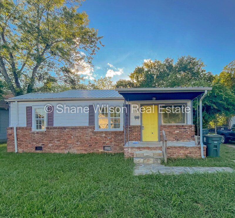 Primary Photo - 3607 5th Ave