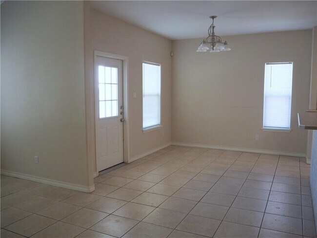 Building Photo - 13846 Longboat Dr