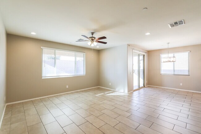 Foto del edificio - 15422 Camino Napo