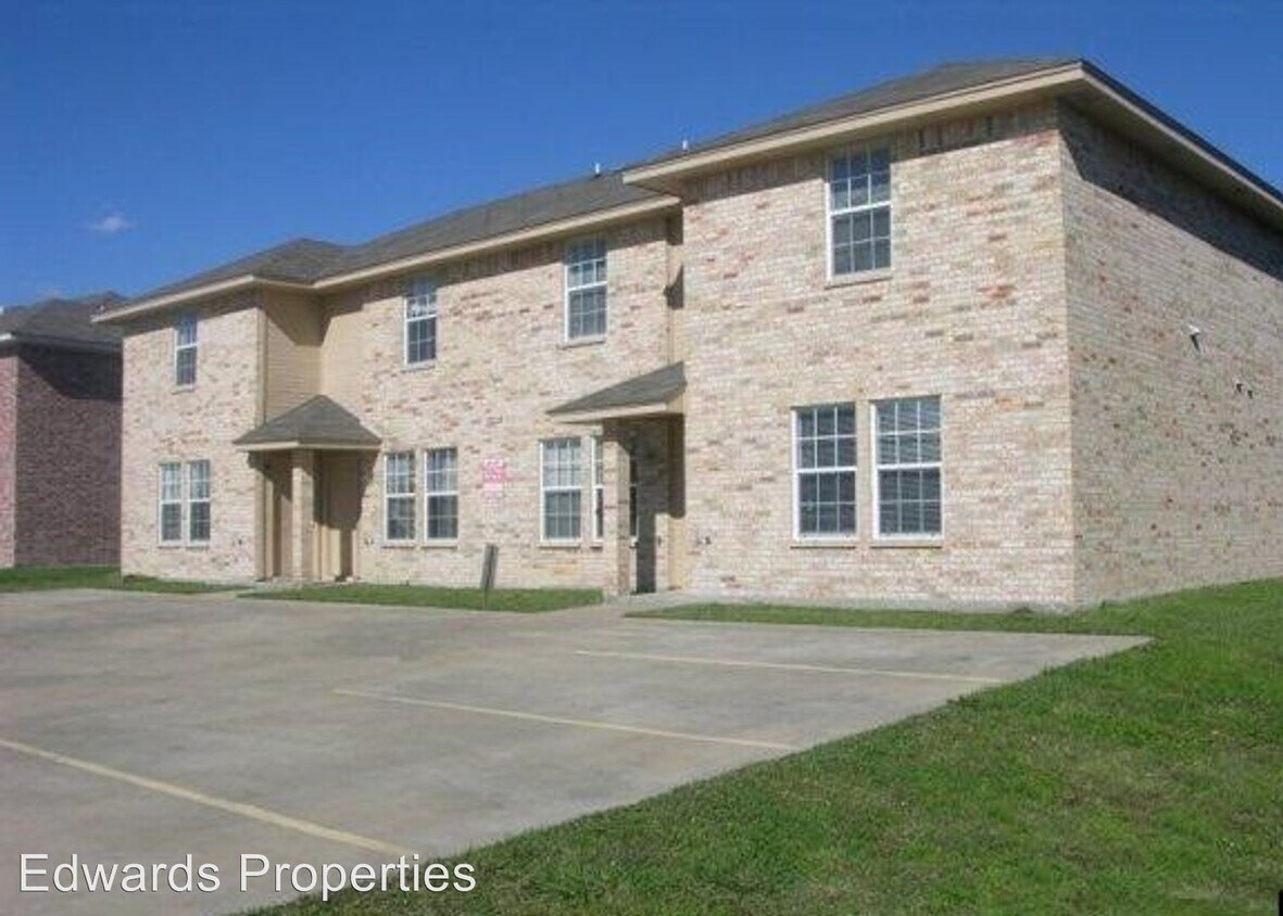 Foto principal - 5713 Redstone Dr
