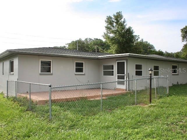 Foto del edificio - 817 S Apopka Ave