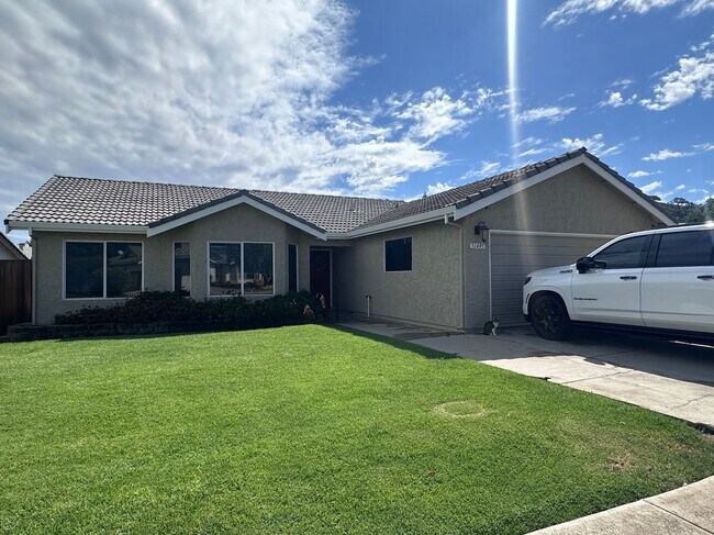 Foto del edificio - 51495 White Oak Dr