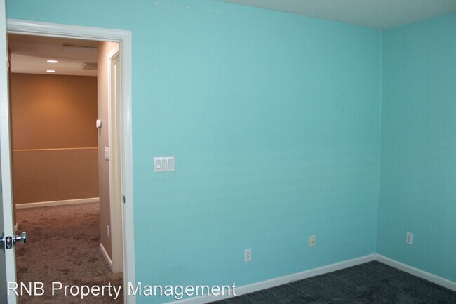 Foto del edificio - 2 br, 2.5 bath House - 8821 Cortina Circle