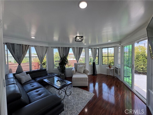 Foto del edificio - 2541 Ridgeland Rd