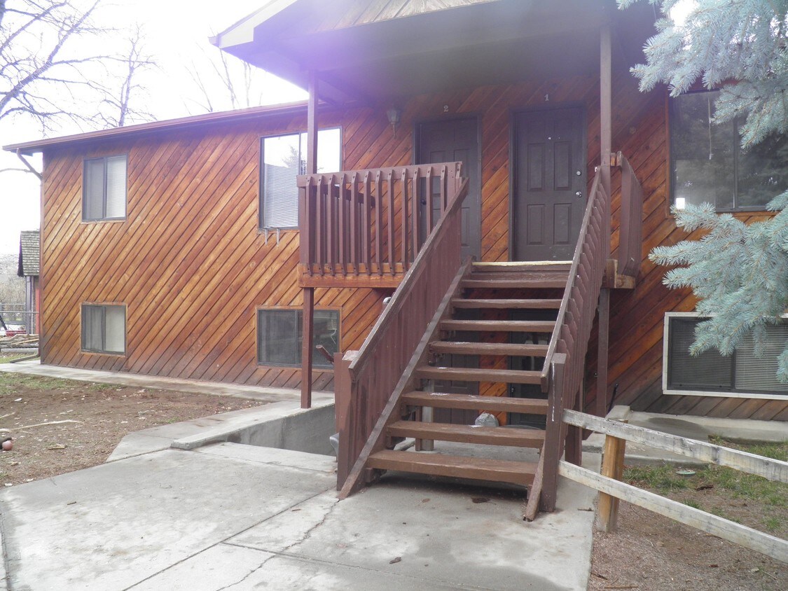 323 N 7th St, Thermopolis, WY 82443 Apartments in Thermopolis, WY