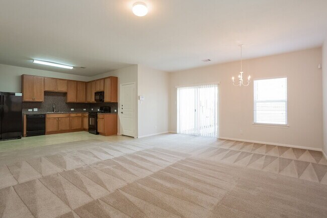 Foto del edificio - 8119 Almera Falls Dr