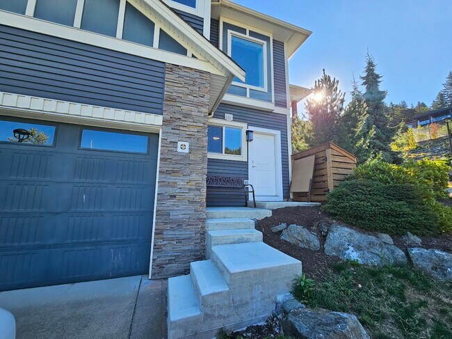 Building Photo - 47049 MacFarlane Pl