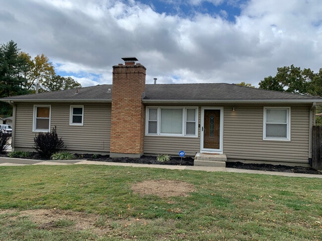 Building Photo - 624 NE 39th Terrace