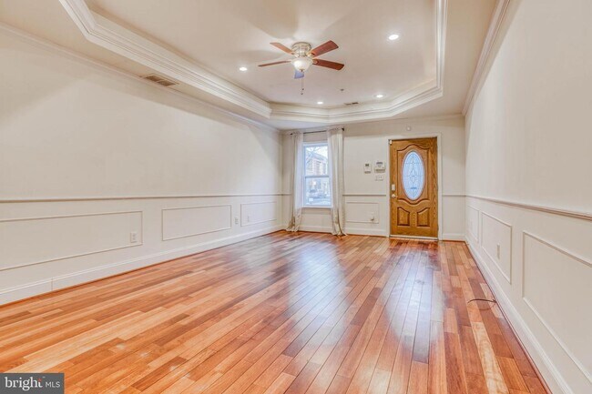 Building Photo - 44 S Poppleton St