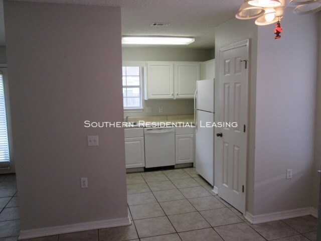 Foto del edificio - 1210 Jojo Rd., Pensacola, FL ~ by Southern