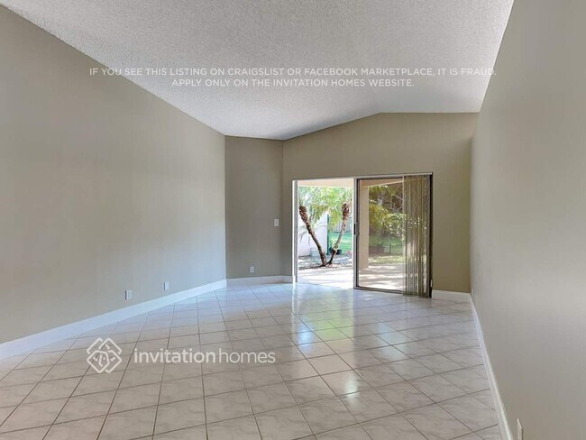 Foto del edificio - 6491 NW 41st Terrace