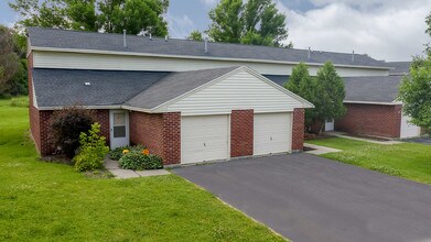 Building Photo - Parkstead City Center