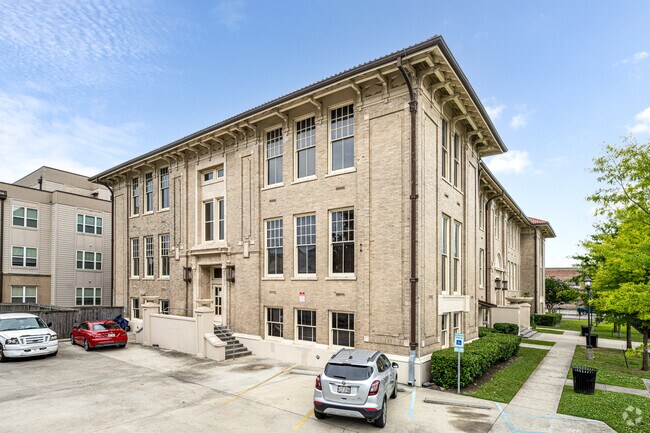Foto del edificio - McDonogh 16