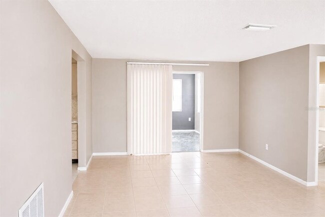 Building Photo - 4080 Redwing Dr