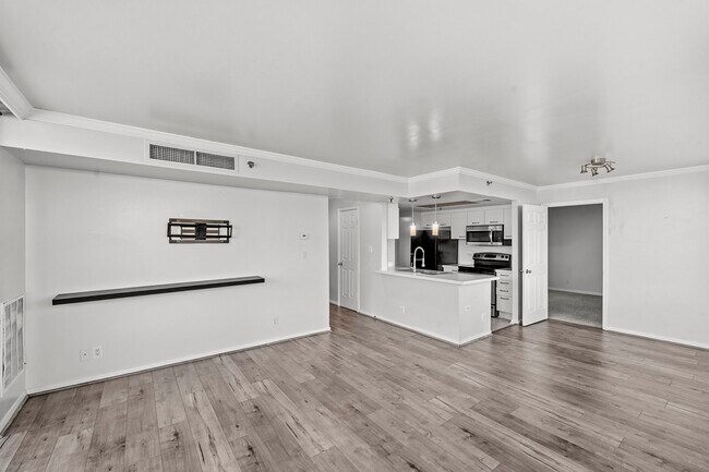 Foto del edificio - 3525 Sage Rd