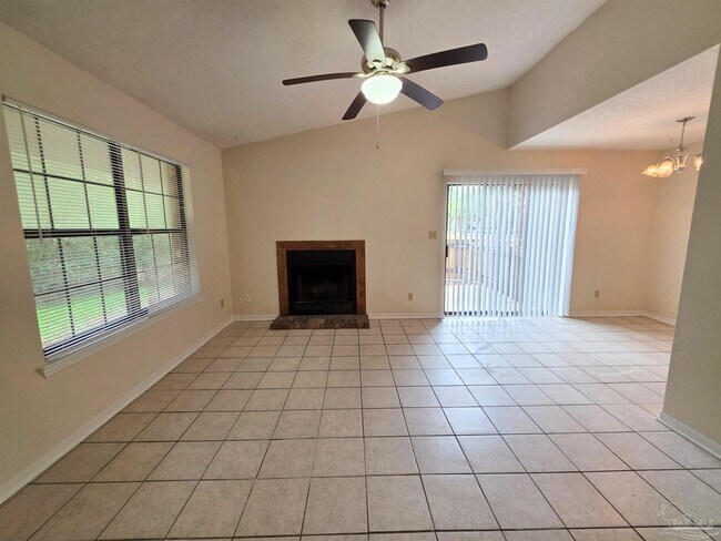 Foto del edificio - 1440 N 61st Ave